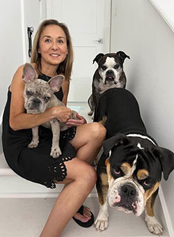 Yvette Grist, Charleston Fine Homes with her 3 fine dogs